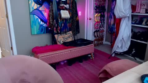 Snapshot of dommetomorrow chatting on December 2024 05:47:02 PM DommeTomorrow online show from December 2024 05:47:02 PM