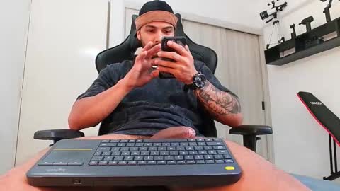 Snapshot of donn_cruz chatting on January 2026 04:54:02 PM Victor online show from January 2026 04:54:02 PM