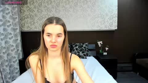 Snapshot of donnaaa_evans chatting on December 2024 03:04:01 AM Donna On GMT2 Mon-Fri 3-9 AM online show from December 2024 03:04:01 AM