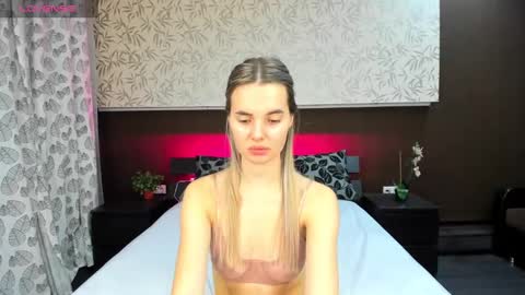 Snapshot of donnaaa_evans chatting on January 2025 03:15:01 AM Donna On GMT2 Mon-Fri 3-9 AM online show from January 2025 03:15:01 AM