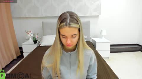 Donna On GMT2 Mon-Fri 3-9 AM online show from April 2026 11:47:02 PM