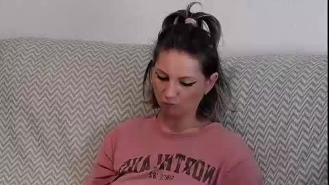 Snapshot of donnablair chatting on January 2025 01:17:01 PM DonnaBlair online show from January 2025 01:17:01 PM