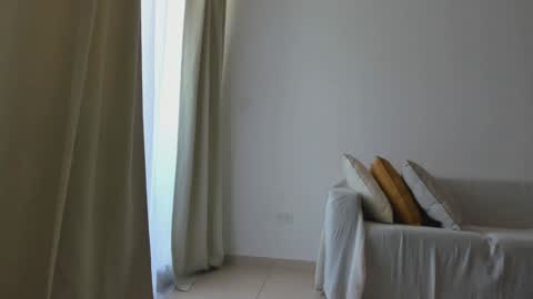 Donatella online show from December 2024 12:02:01 PM