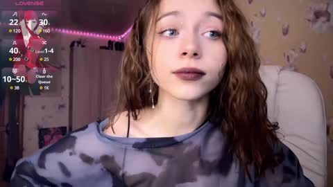 Snapshot of dontoke_ chatting on February 2025 03:49:02 PM Nicole online show from February 2025 03:49:02 PM