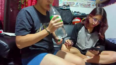 Donuts DD online show from December 2025 09:00:01 PM