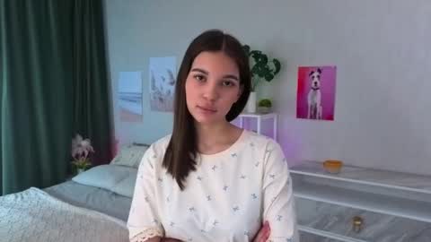 Kiki online show from March 2026 12:49:02 AM