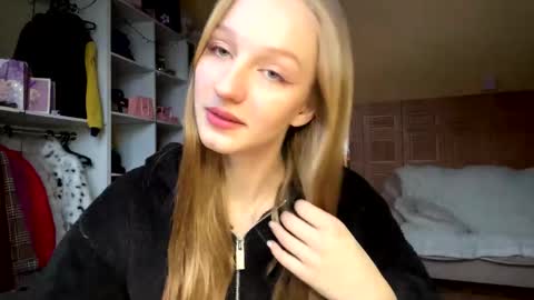 Snapshot of doreathagustave chatting on March 2026 01:40:02 PM Anika online show from March 2026 01:40:02 PM