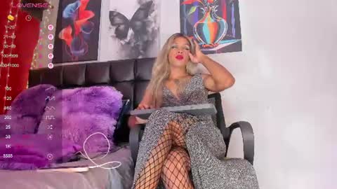 Nicolle online show from July 2026 06:42:02 PM