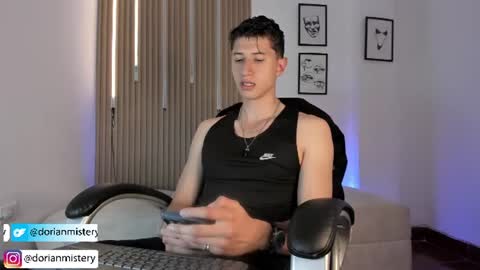Snapshot of dorian_mystery chatting on June 2026 02:35:01 AM dorian_mystery online show from June 2026 02:35:01 AM