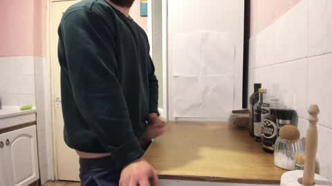 Snapshot of doriancretu95 chatting on January 2025 07:06:01 AM menu below online show from January 2025 07:06:01 AM