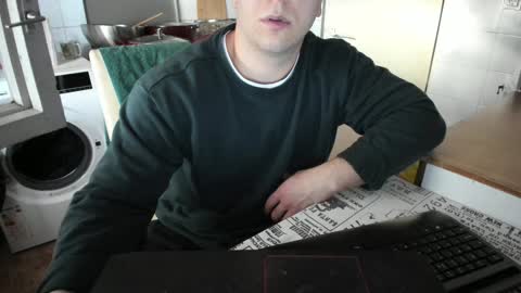 Snapshot of doriancretu95 chatting on January 2025 01:25:02 PM menu below online show from January 2025 01:25:02 PM