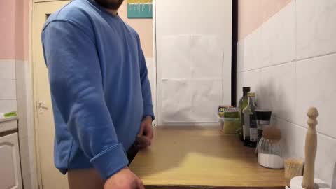 Snapshot of doriancretu95 chatting on March 2025 08:16:02 PM menu below online show from March 2025 08:16:02 PM