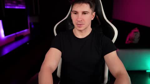 Dorian Reyes online show from January 2025 12:12:02 AM