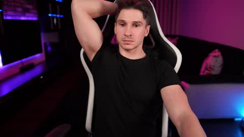 Dorian Reyes online show from January 2025 02:47:01 AM