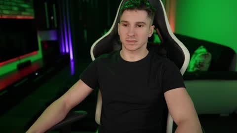 Dorian Reyes online show from February 2025 12:19:02 AM