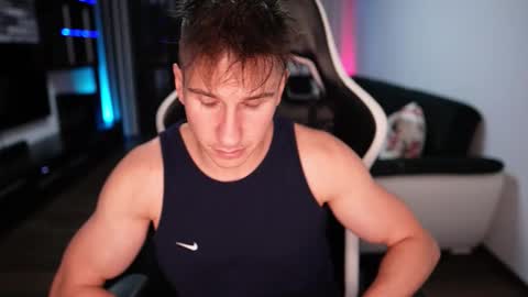 Dorian Reyes online show from October 2025 09:56:01 PM