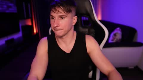 Dorian Reyes online show from October 2025 08:53:02 PM