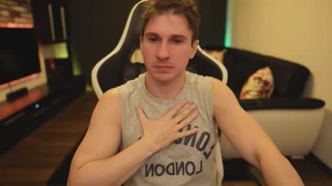 Dorian Reyes online show from February 2026 11:58:02 PM