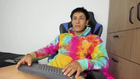 Snapshot of dorman_boy chatting on November 2025 08:25:02 AM dorman_boy online show from November 2025 08:25:02 AM