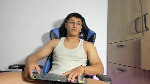 dorman_boy online show from February 2026 02:15:02 AM