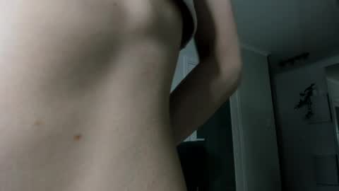 dormineaa online show from May 2026 04:04:02 PM