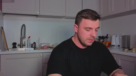 Sasha online show from November 2025 04:11:02 PM