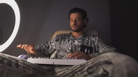 Keen online show from March 2025 09:54:02 PM