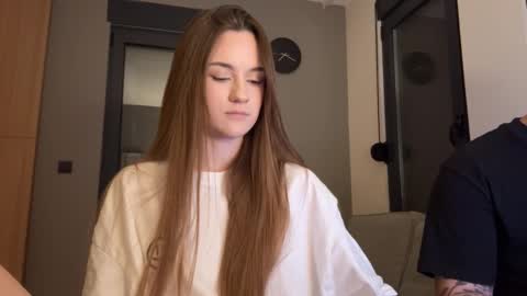 Snapshot of double_sun chatting on September 2025 09:38:02 PM Alice and Mark online show from September 2025 09:38:02 PM