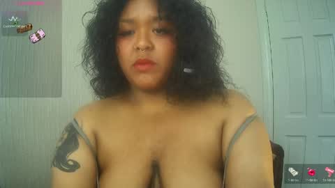 Snapshot of doubleddelirium chatting on May 2026 02:11:01 PM DeeDee online show from May 2026 02:11:01 PM