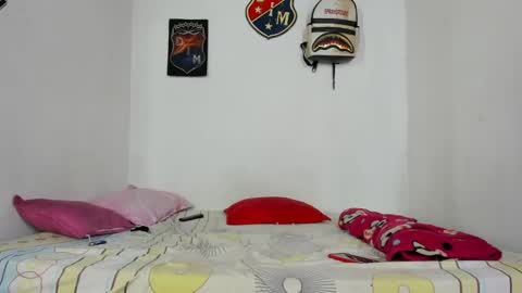 Snapshot of douglas_gallegos chatting on December 2024 07:03:02 PM douglas_gallegos online show from December 2024 07:03:02 PM