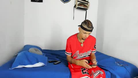 Snapshot of douglas_gallegos chatting on December 2025 06:02:01 PM douglas_gallegos online show from December 2025 06:02:01 PM