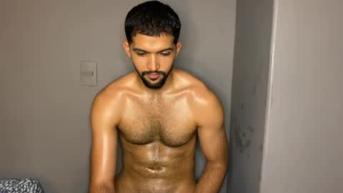 Snapshot of douglasskingjr chatting on February 2025 05:13:02 AM douglasskingjr online show from February 2025 05:13:02 AM