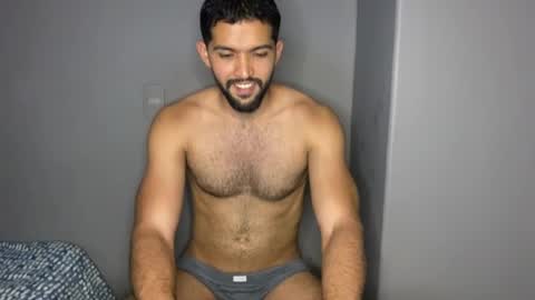 Snapshot of douglasskingjr chatting on February 2025 02:42:01 AM douglasskingjr online show from February 2025 02:42:01 AM