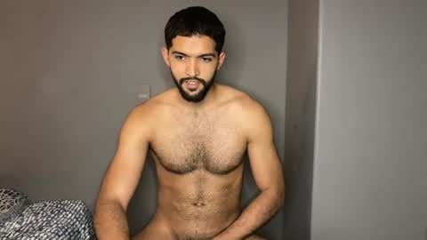 Snapshot of douglasskingjr chatting on March 2025 02:19:02 AM douglasskingjr online show from March 2025 02:19:02 AM