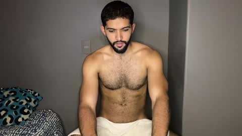 Snapshot of douglasskingjr chatting on March 2025 03:19:01 AM douglasskingjr online show from March 2025 03:19:01 AM