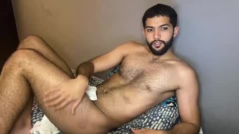 Snapshot of douglasskingjr chatting on March 2025 02:54:01 AM douglasskingjr online show from March 2025 02:54:01 AM