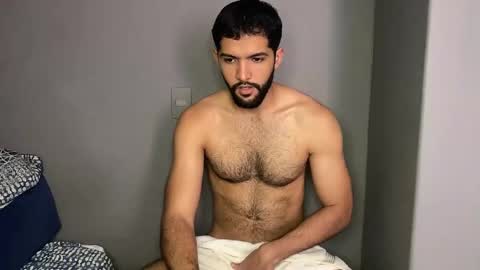 Snapshot of douglasskingjr chatting on March 2025 04:02:01 PM douglasskingjr online show from March 2025 04:02:01 PM