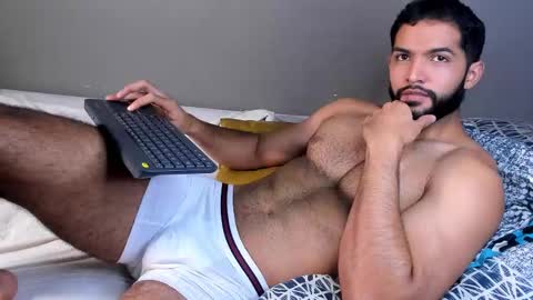 Snapshot of douglasskingjr chatting on September 2025 01:13:01 PM douglasskingjr online show from September 2025 01:13:01 PM