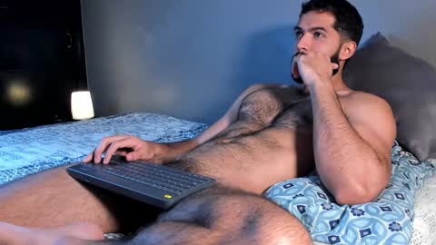 Snapshot of douglasskingjr chatting on October 2025 02:32:02 PM douglasskingjr online show from October 2025 02:32:02 PM