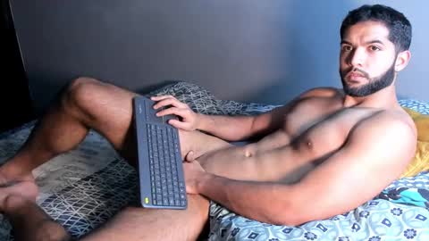 Snapshot of douglasskingjr chatting on November 2025 12:27:02 PM douglasskingjr online show from November 2025 12:27:02 PM