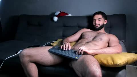 Snapshot of douglasskingjr chatting on December 2025 08:14:01 PM douglasskingjr online show from December 2025 08:14:01 PM