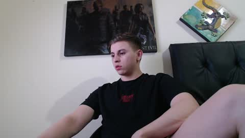 Snapshot of draco_boy2000 chatting on December 2024 07:07:02 PM draco_boy2000 online show from December 2024 07:07:02 PM