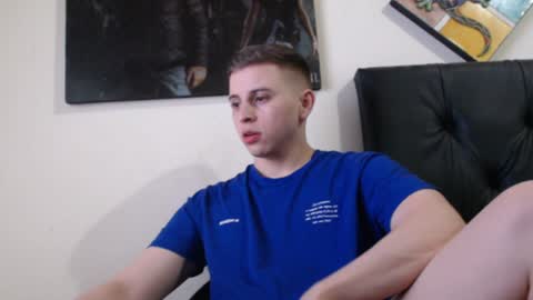 Snapshot of draco_boy2000 chatting on December 2024 07:15:02 PM draco_boy2000 online show from December 2024 07:15:02 PM