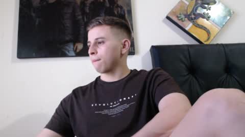 Snapshot of draco_boy2000 chatting on December 2024 07:10:01 PM draco_boy2000 online show from December 2024 07:10:01 PM