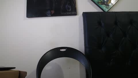 Snapshot of draco_boy2000 chatting on January 2025 09:05:02 PM draco_boy2000 online show from January 2025 09:05:02 PM