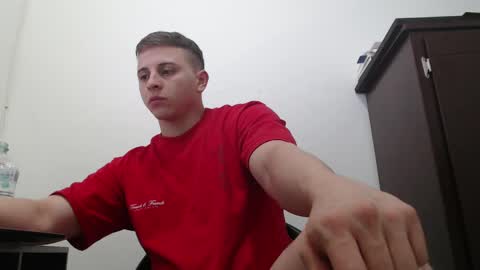 Snapshot of draco_boy2000 chatting on September 2025 09:37:02 PM draco_boy2000 online show from September 2025 09:37:02 PM