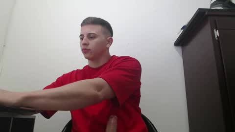 Snapshot of draco_boy2000 chatting on September 2025 09:09:02 PM draco_boy2000 online show from September 2025 09:09:02 PM