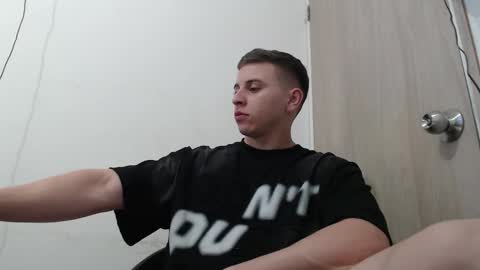 draco_boy2000 online show from January 2026 09:09:01 PM