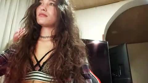 Snapshot of draculina69 chatting on December 2024 04:59:01 AM draculina69 online show from December 2024 04:59:01 AM