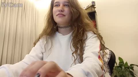 Snapshot of draculina69 chatting on May 2026 04:10:01 AM draculina69 online show from May 2026 04:10:01 AM